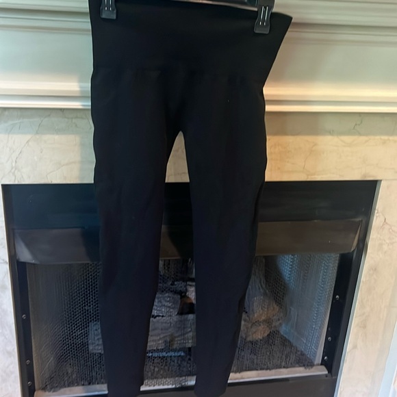Warm black leggings. Size S/M.  Work several times. Listing # 478 - Picture 1 of 7